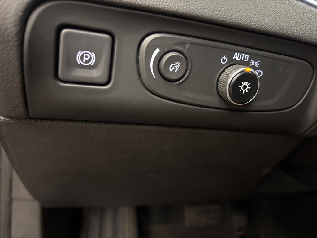 Used 2021 Buick Enclave Premium w/ Sun and Sites Package image 12