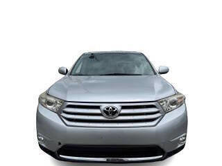 Used 2013 Toyota Highlander SE