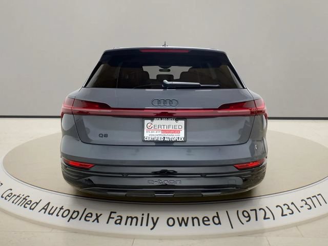 Used 2024 Audi Q8 e-tron Premium AWD/4WD image 4