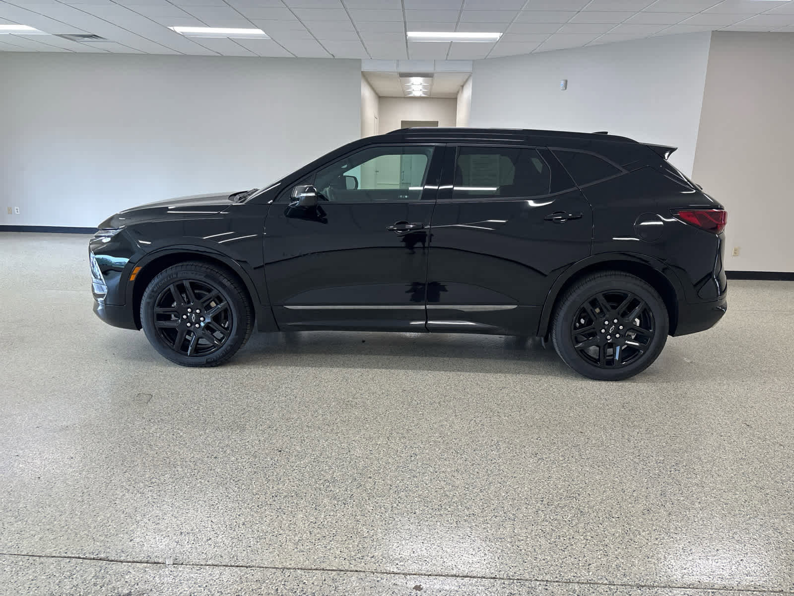 Used 2023 Chevrolet Blazer RS w/ Driver Confidence II Package image 10