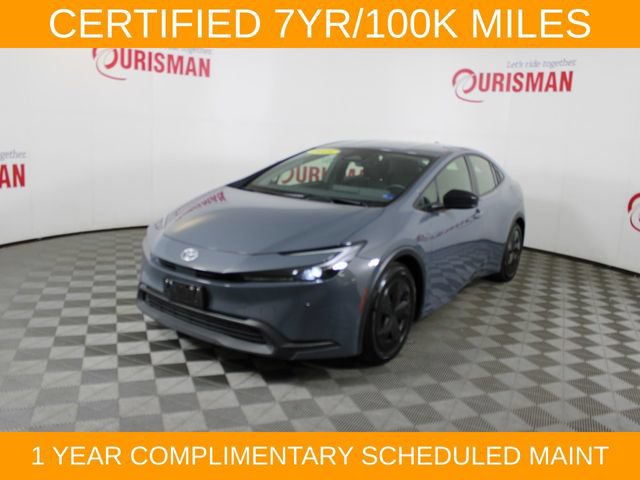 Used 2025 Toyota Prius LE FWD image 2