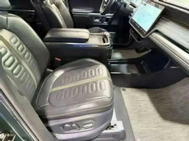 Used 2022 Rivian R1T Adventure AWD/4WD image 26