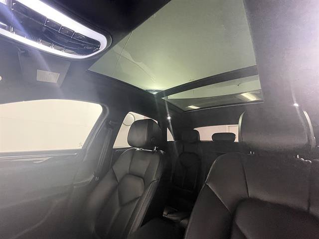 Used 2025 Porsche Macan S AWD/4WD image 10