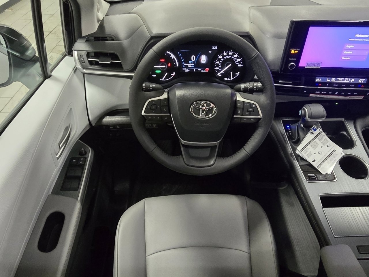 New 2026 Toyota Sienna XLE image 26