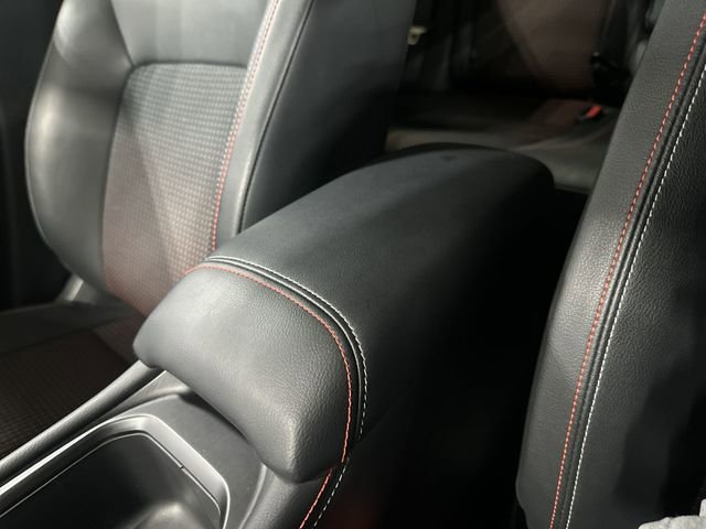 Used 2025 Nissan Kicks SR AWD/4WD image 25