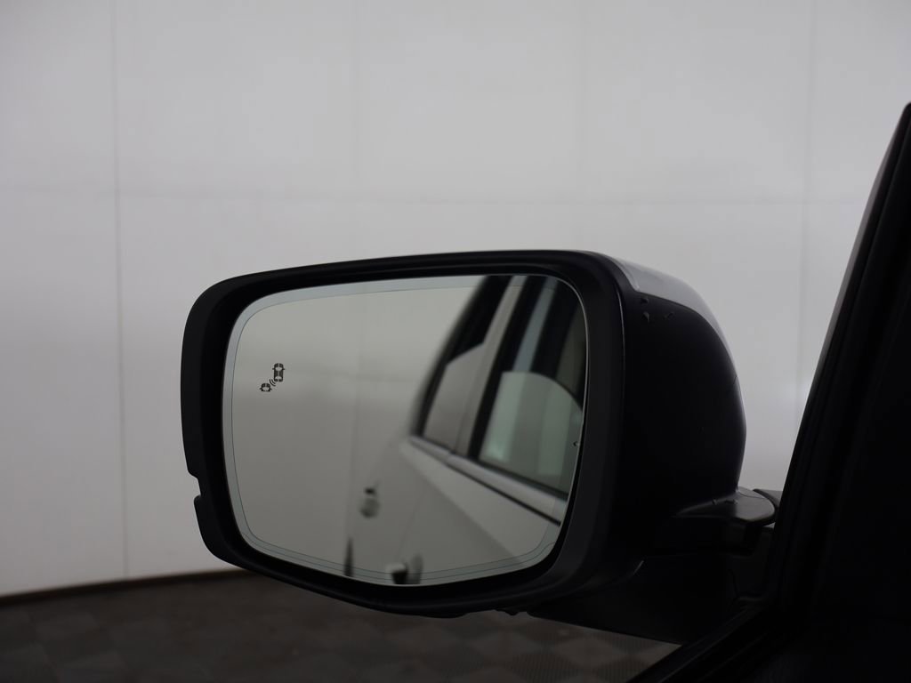 Used 2025 Honda Pilot Elite image 43