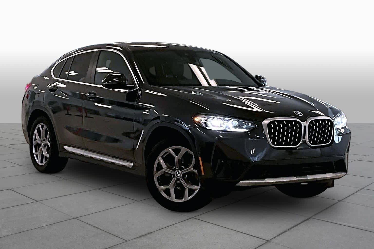 Used 2023 BMW X4 xDrive30i w/ Premium Package AWD/4WD image 2