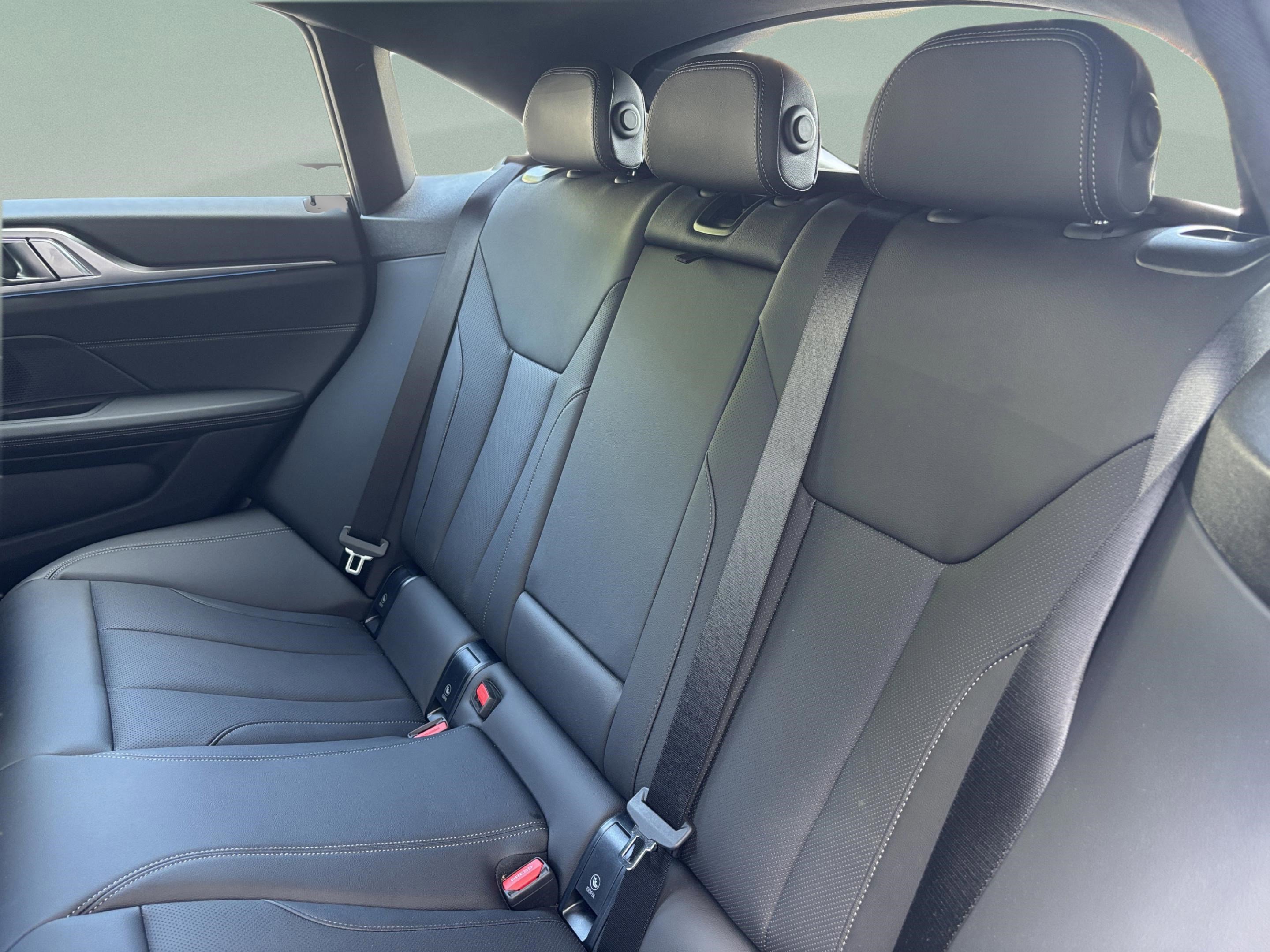 Used 2023 BMW i4 eDrive35 w/ Premium Package RWD image 15
