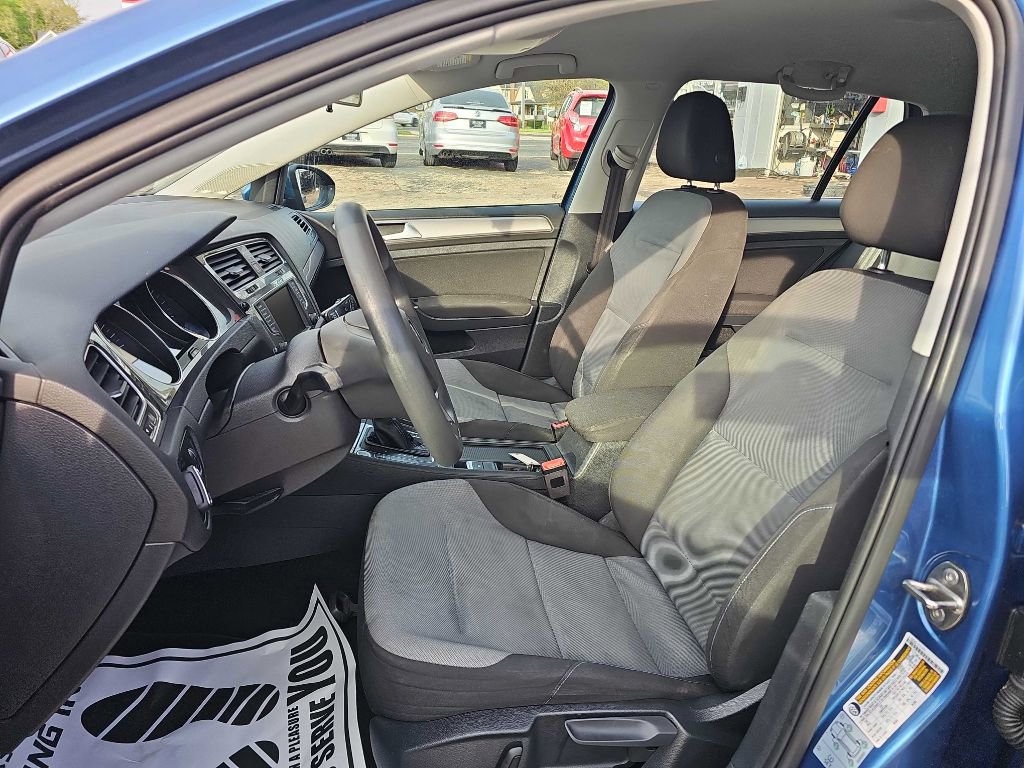 Used 2016 Volkswagen e-Golf SE FWD image 10