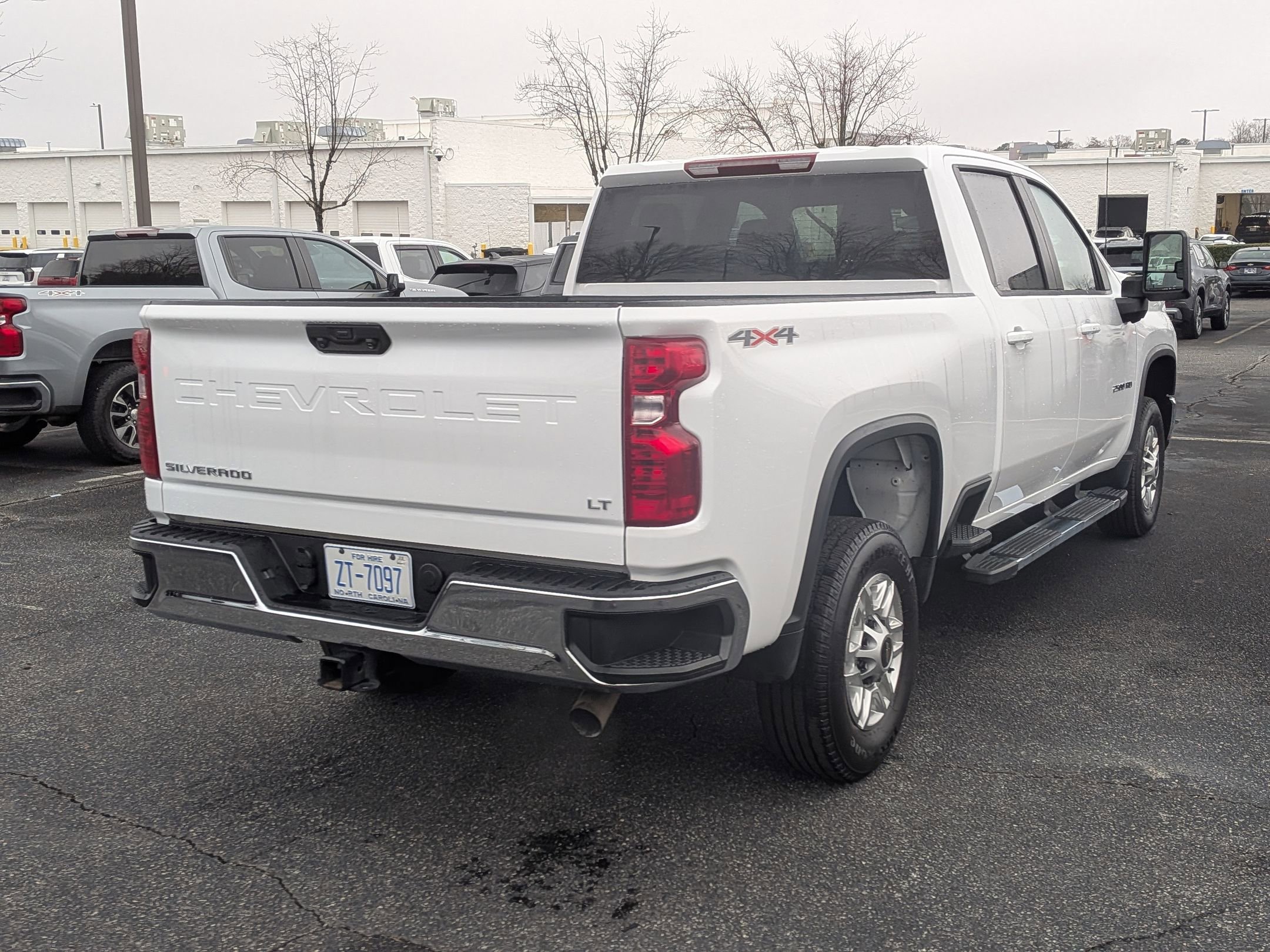 Certified 2025 Chevrolet Silverado 2500 LT w/ Convenience Package image 9
