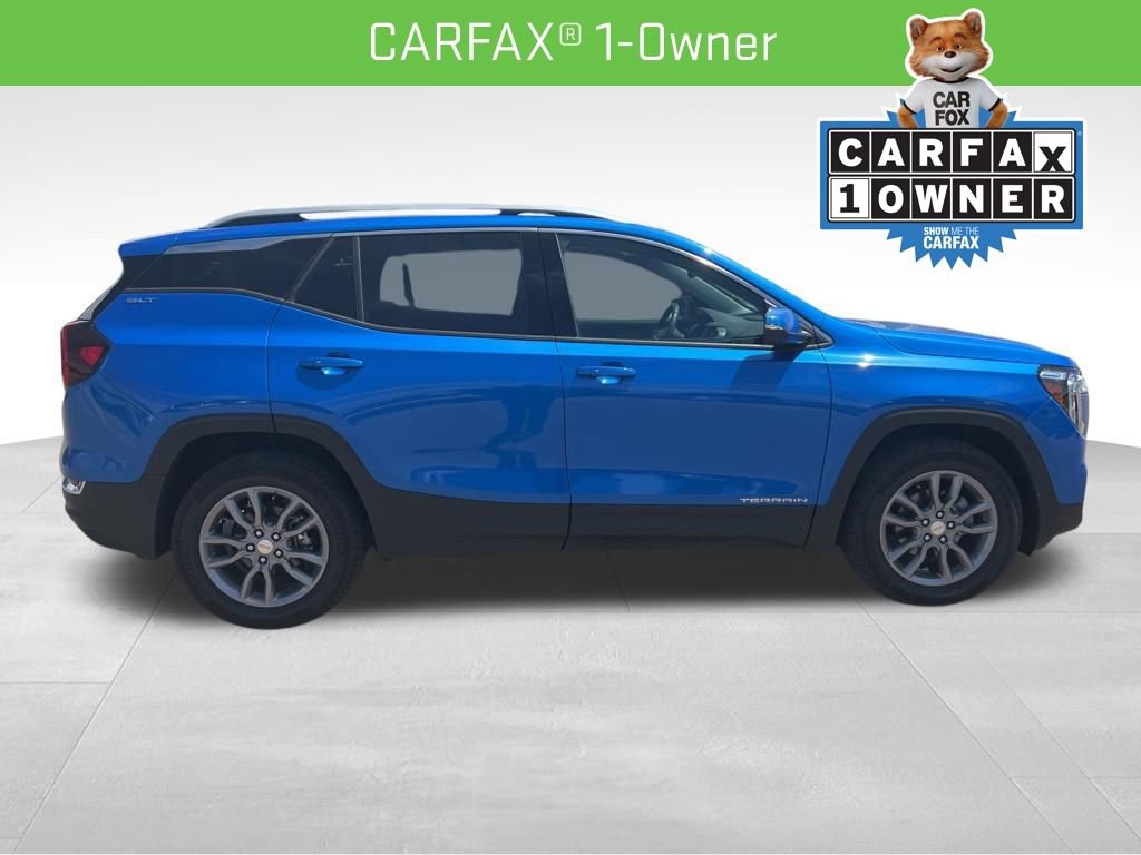 Used 2024 GMC Terrain SLT AWD/4WD image 3