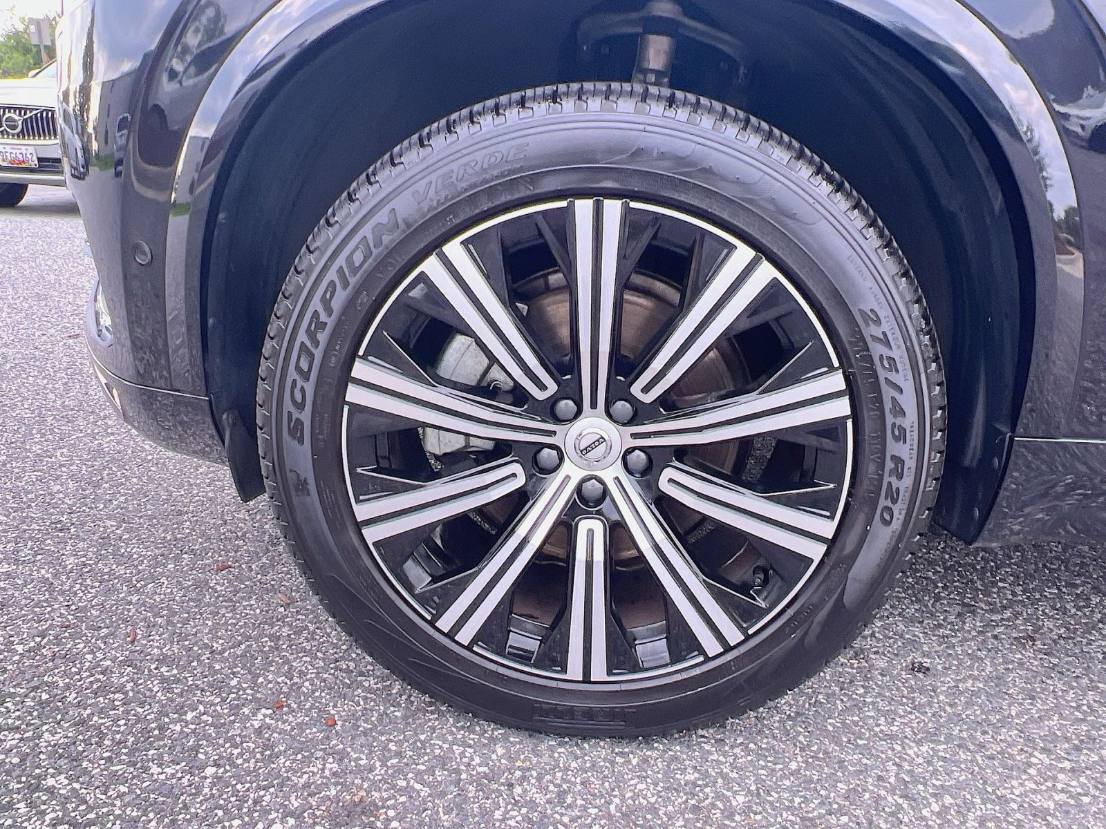 Certified 2023 Volvo XC90 B6 Plus w/ Protection Package Premier AWD/4WD image 12