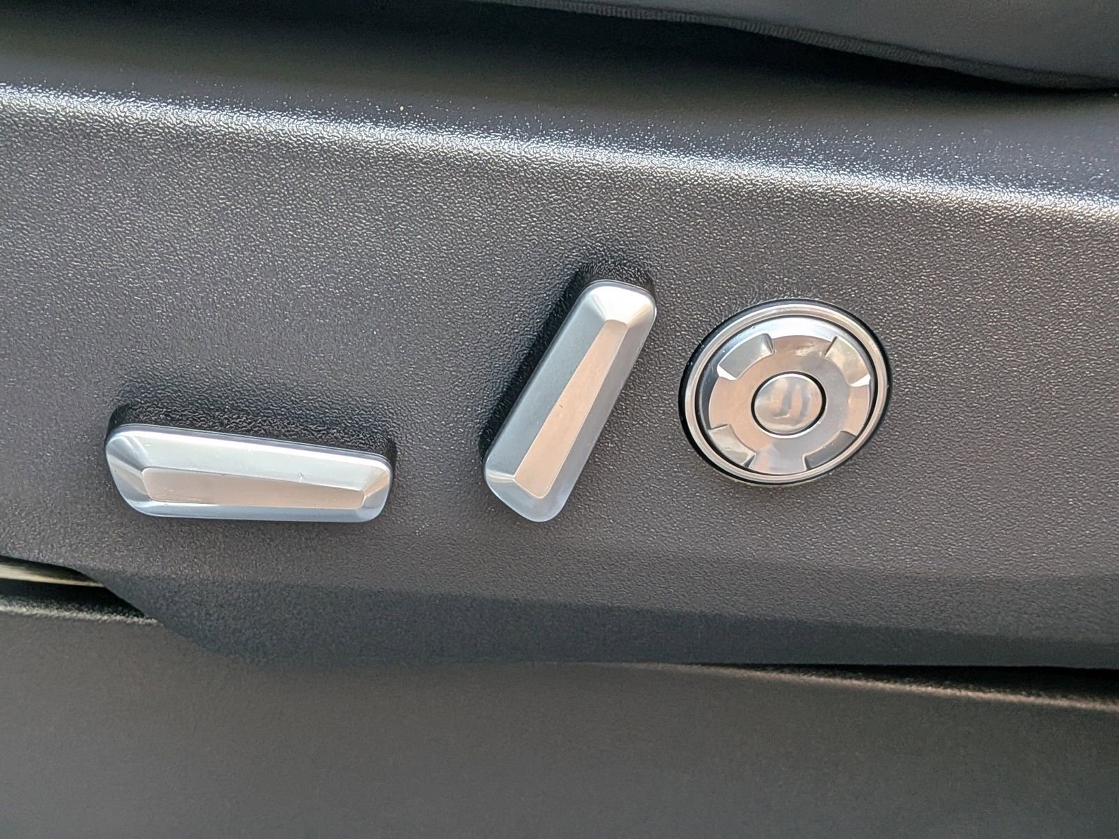 Certified 2025 Lincoln Navigator Black Label image 22