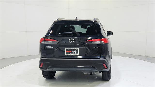 Used 2025 Toyota Corolla Cross XLE image 7