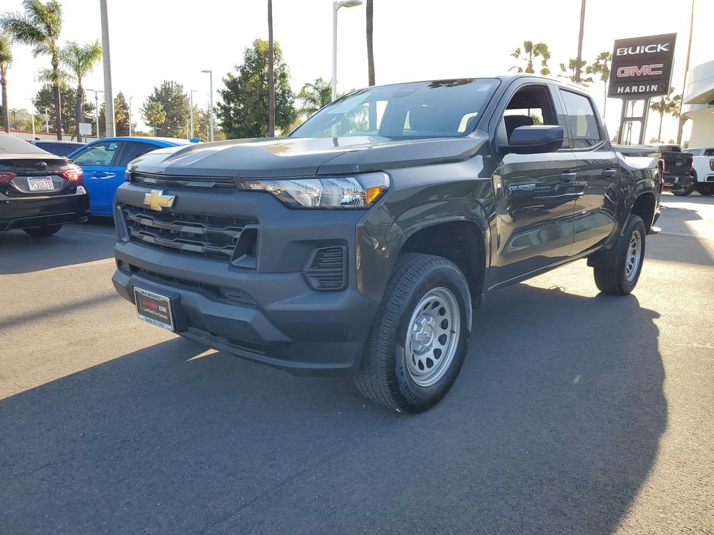 Used 2024 Chevrolet Colorado W/T image 2