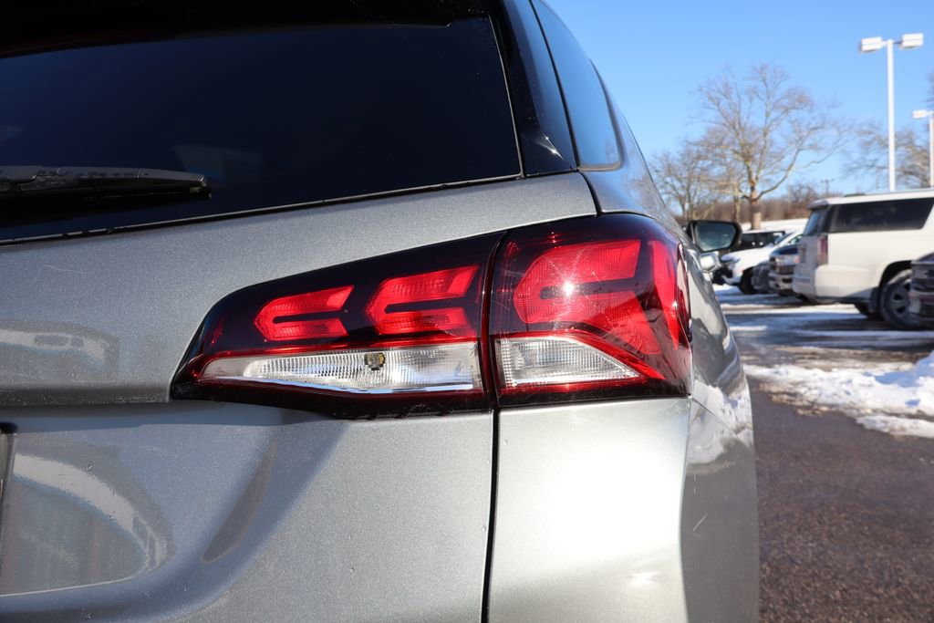 Used 2023 Chevrolet Equinox LS w/ LS Convenience Package image 30