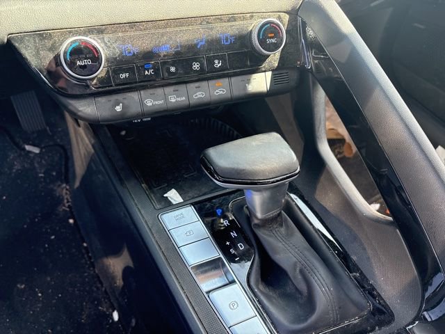 Used 2021 Hyundai Elantra SEL w/ Convenience + Premium Package image 10