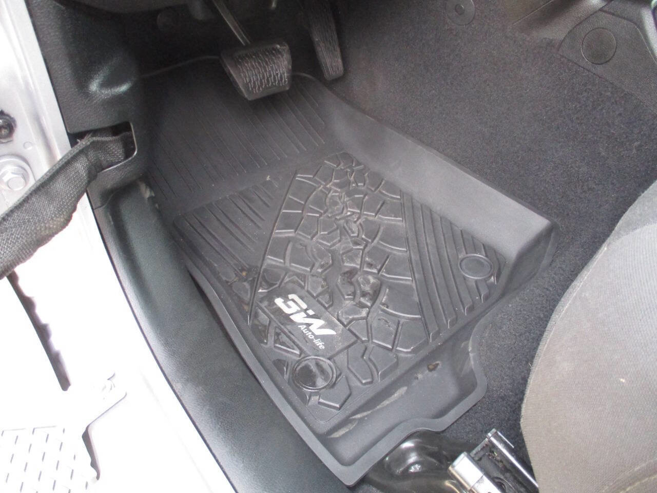 Used 2020 Jeep Gladiator Sport w/ Quick Order Package 24S image 21