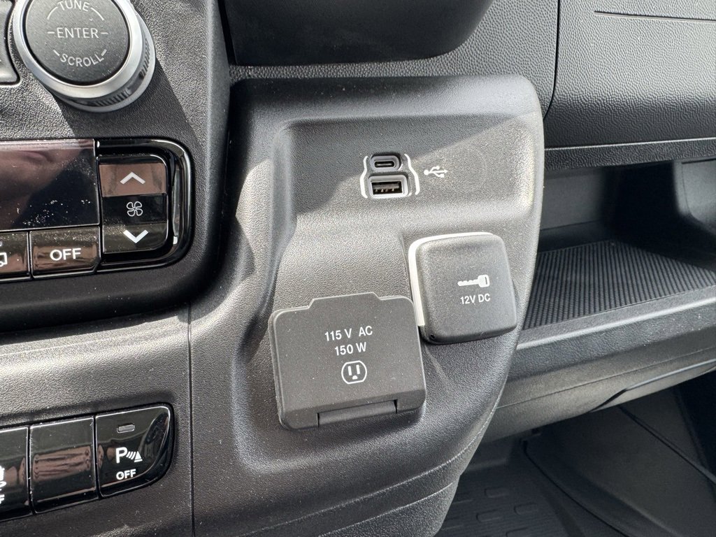 New 2025 RAM ProMaster 3500 w/ Quick Order Package 22G SLT image 28