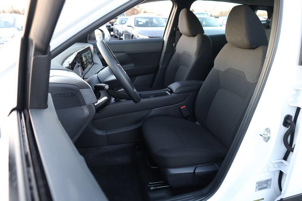 New 2026 Nissan Kicks S image 8