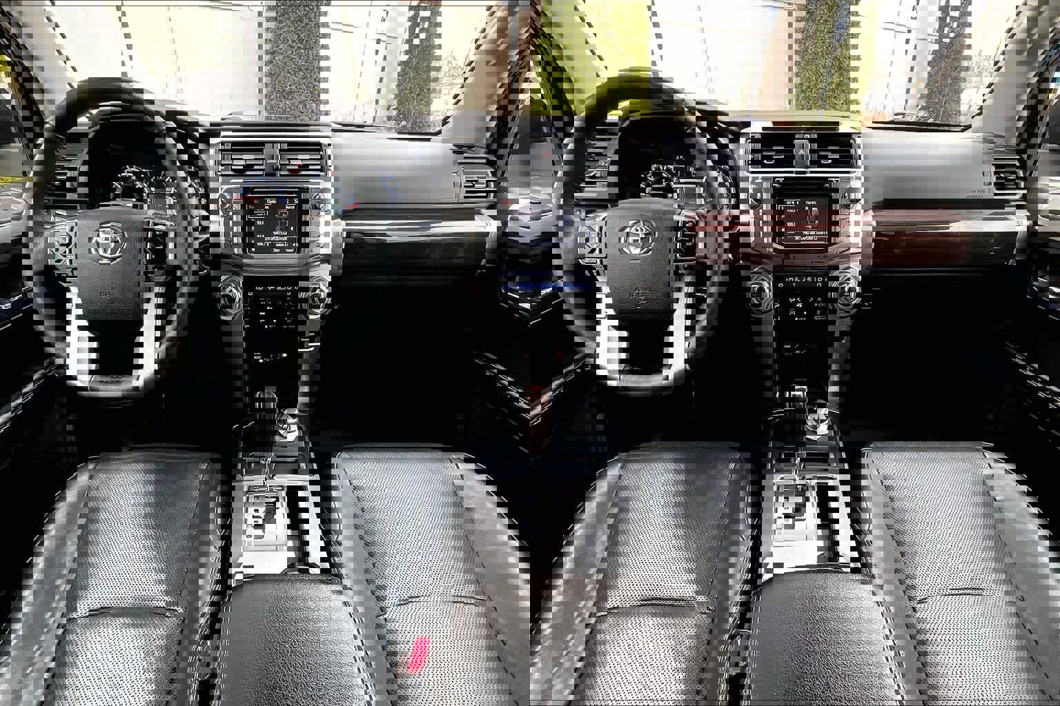 Used 2018 Toyota 4Runner Limited image 15