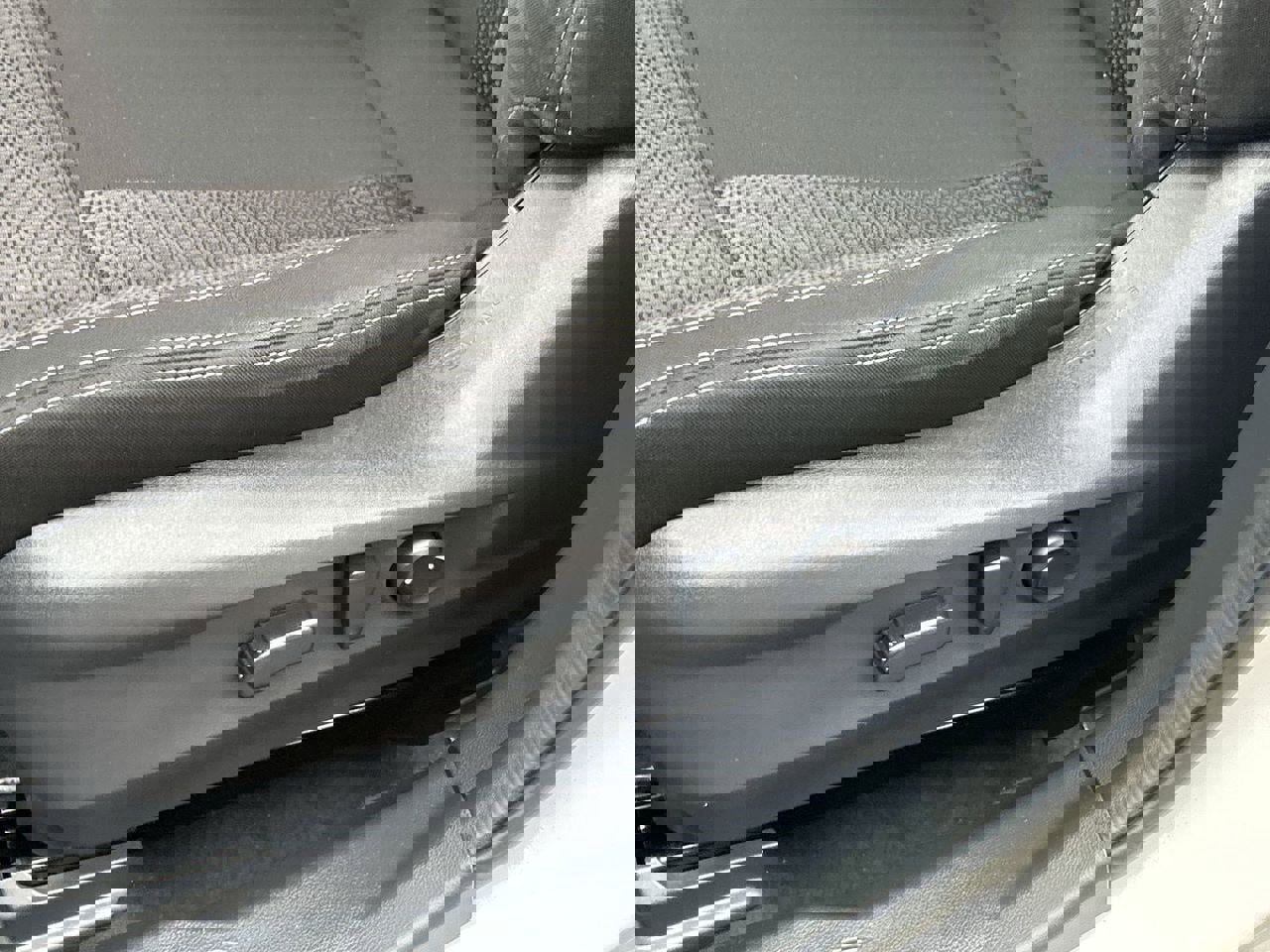 Certified 2023 Subaru Outback Premium image 17