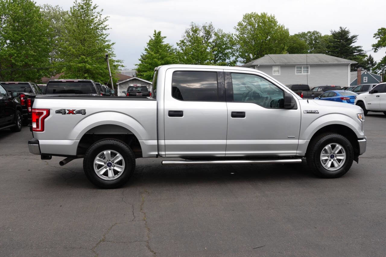 Used 2017 Ford F150 XLT AWD/4WD image 6