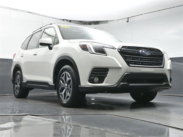 Used 2023 Subaru Forester Premium image 32