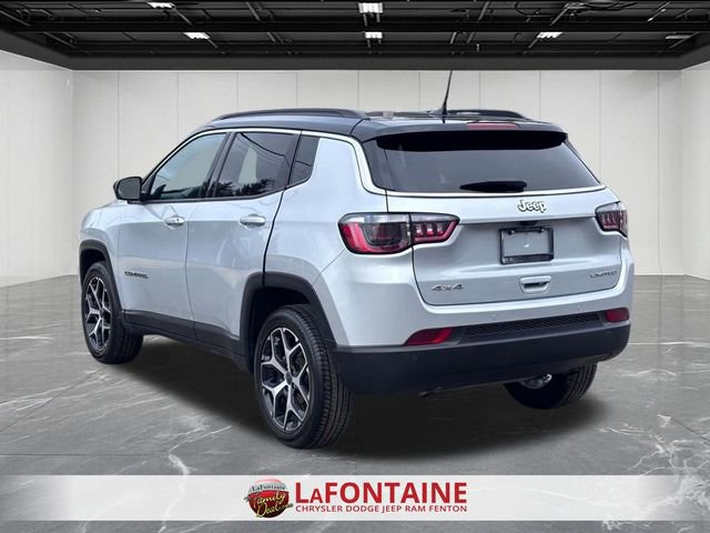 Used 2025 Jeep Compass Limited image 3