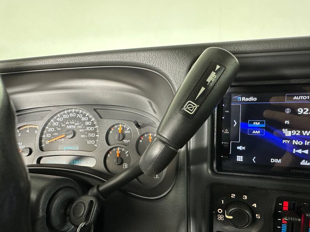 Used 2004 Chevrolet Silverado 2500 LS w/ Heavy-Duty Power Package RWD image 15