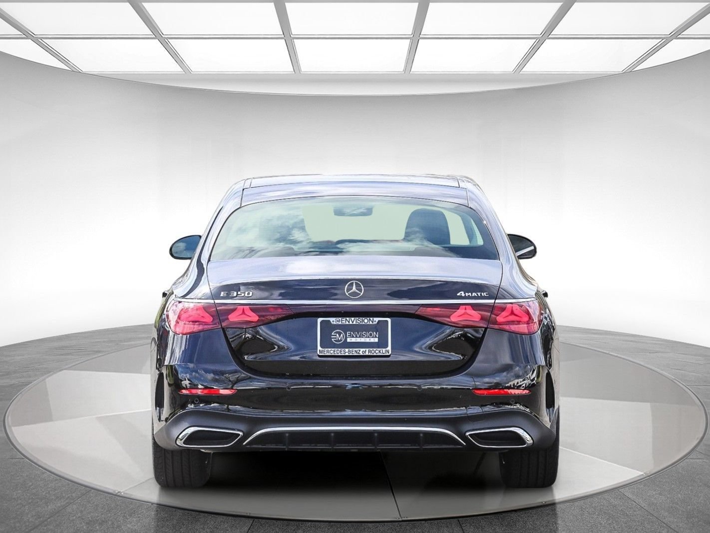 New 2024 Mercedes-Benz E 350 4MATIC Sedan image 6