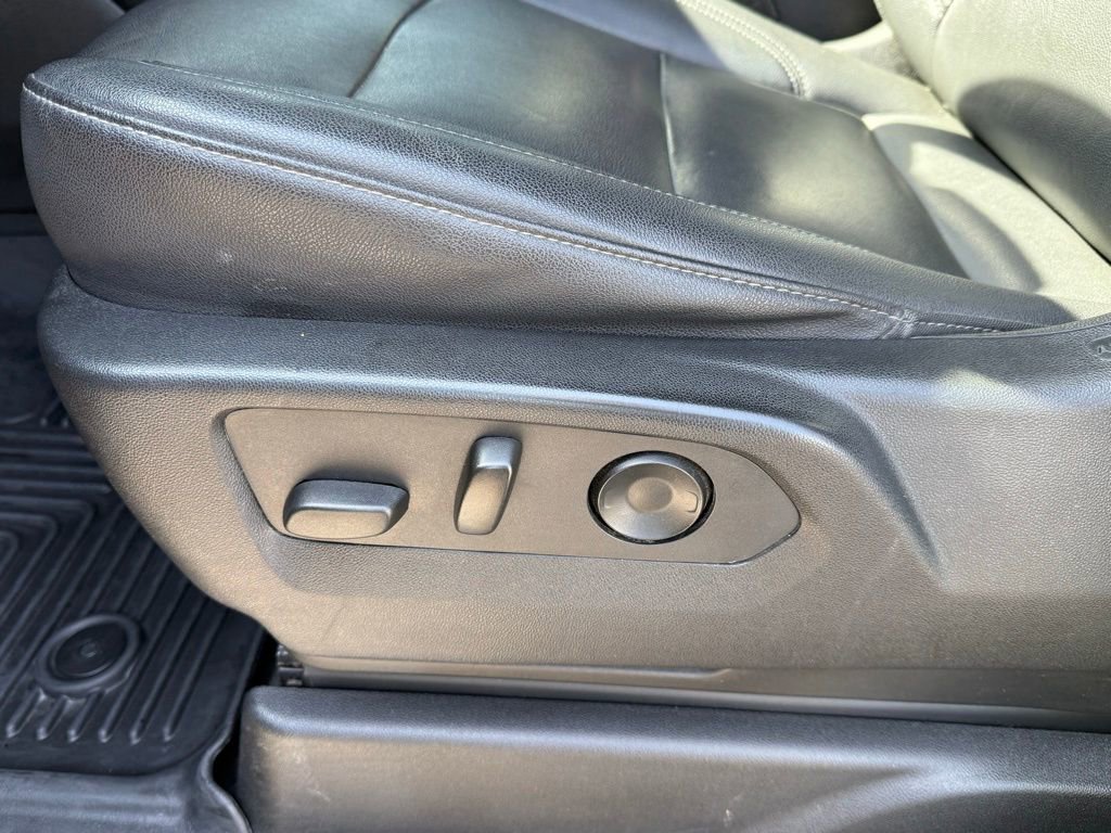 Certified 2022 Chevrolet Suburban LT image 9