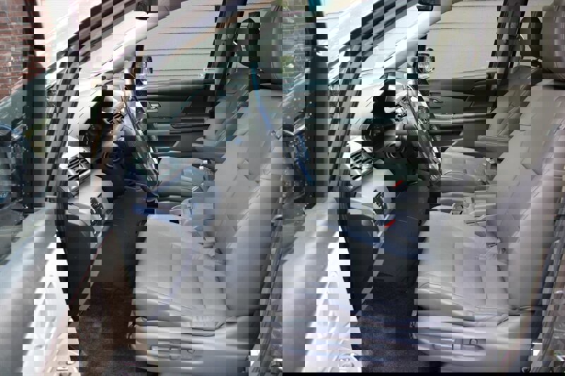 Used 2012 Honda Odyssey EX-L image 5