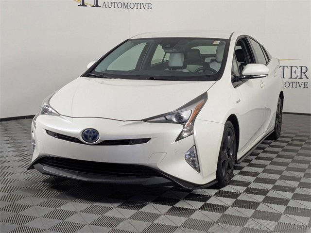 Used 2017 Toyota Prius Four image 4