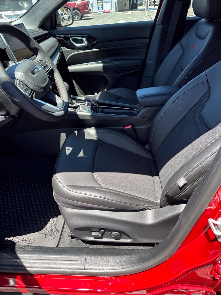 New 2026 Jeep Compass Trailhawk AWD/4WD image 9