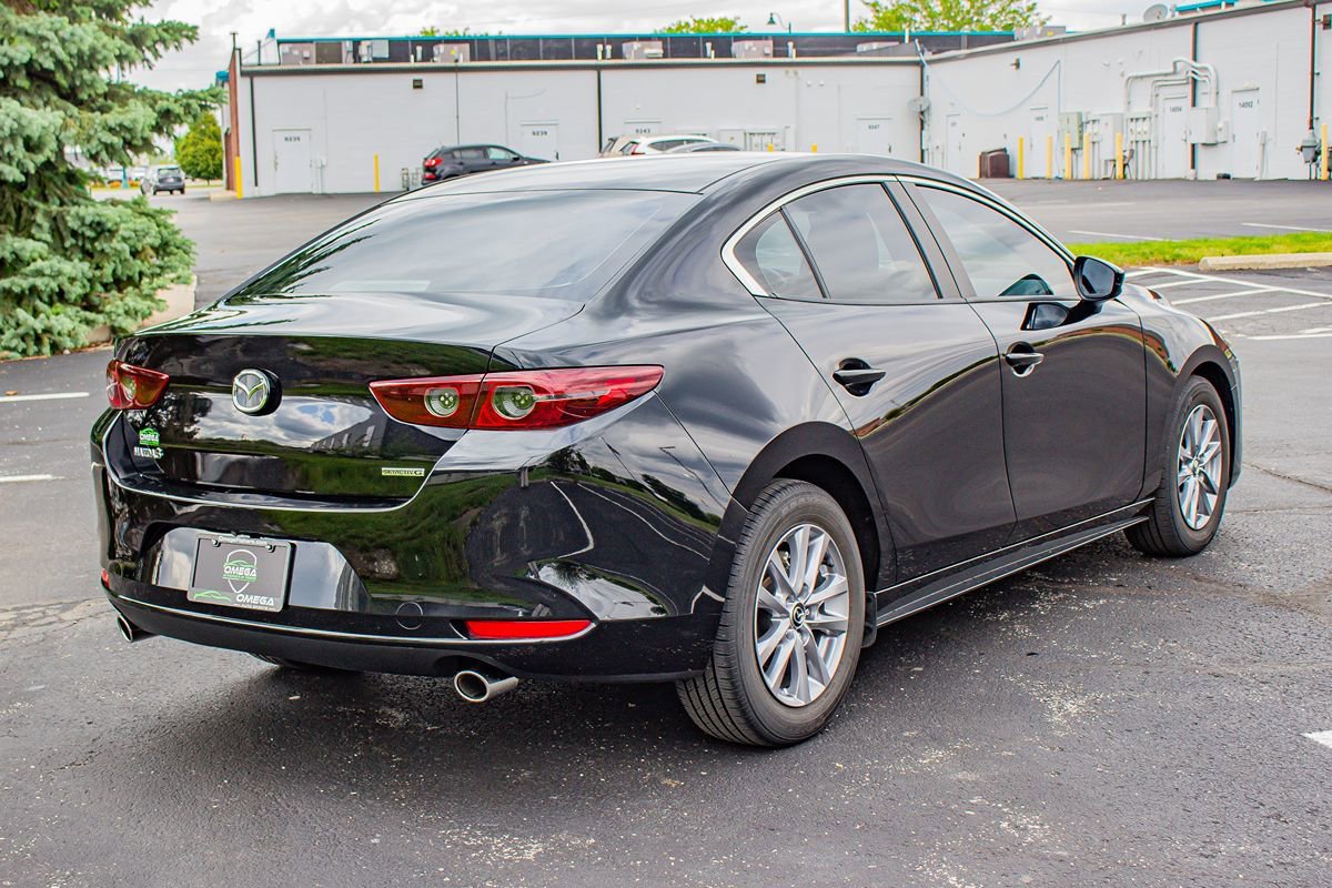 Used 2021 MAZDA MAZDA3 s FWD image 8