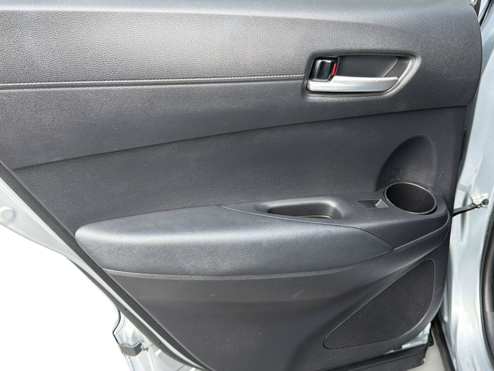 Used 2023 Toyota Corolla Cross XLE FWD image 31