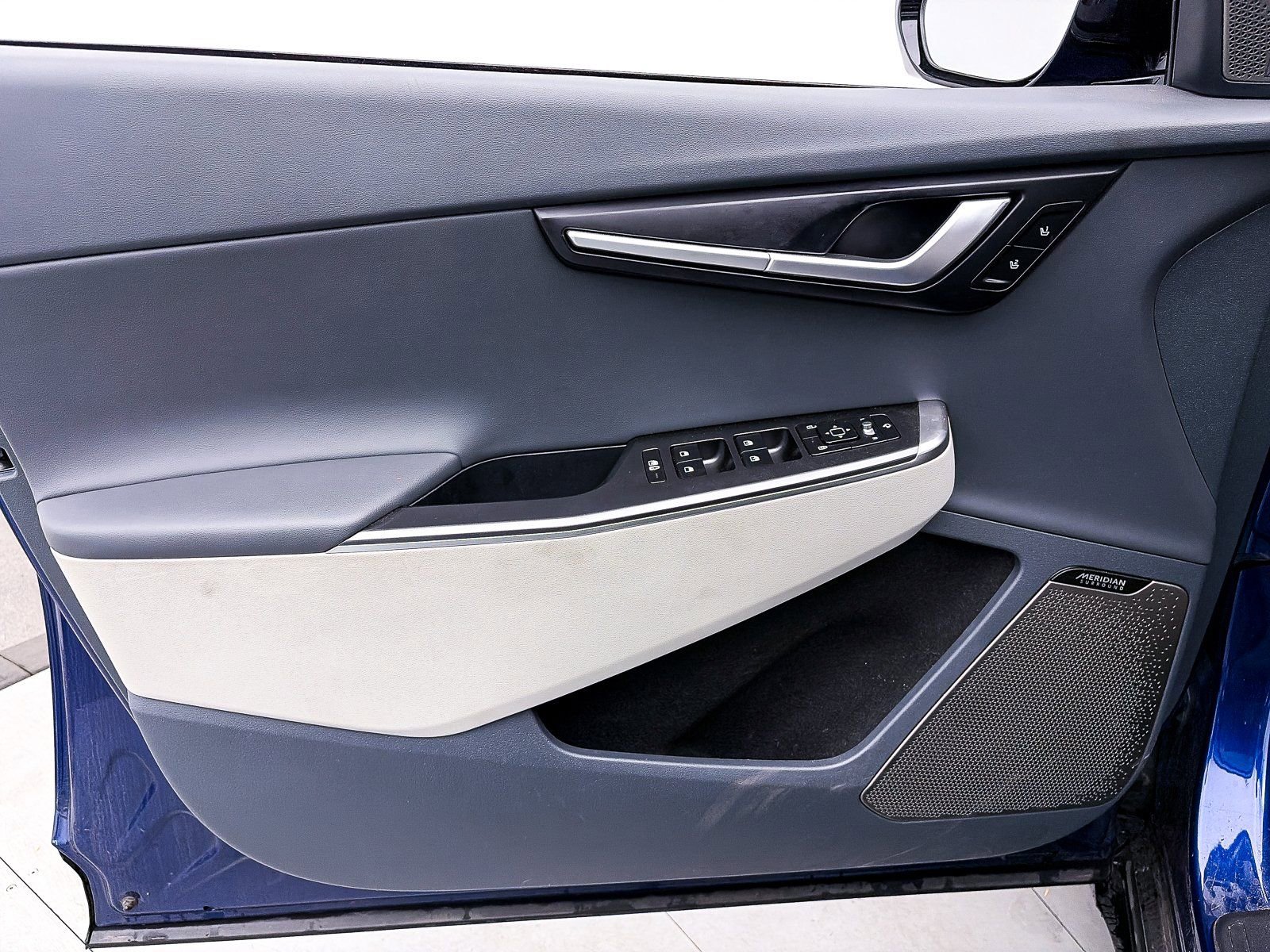 Used 2023 Kia EV6 Wind w/ Wind Technology Package image 17