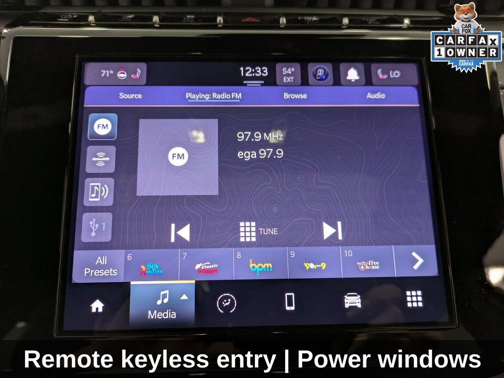 Used 2023 Jeep Grand Cherokee Altitude image 16