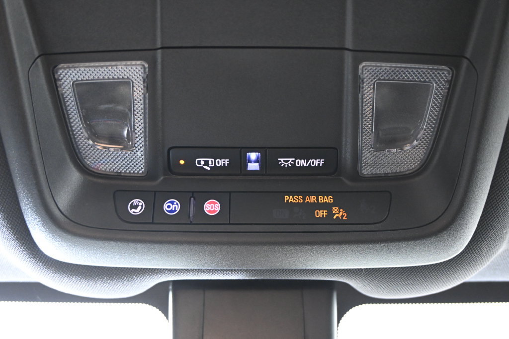 Used 2023 Chevrolet Equinox RS AWD/4WD image 32