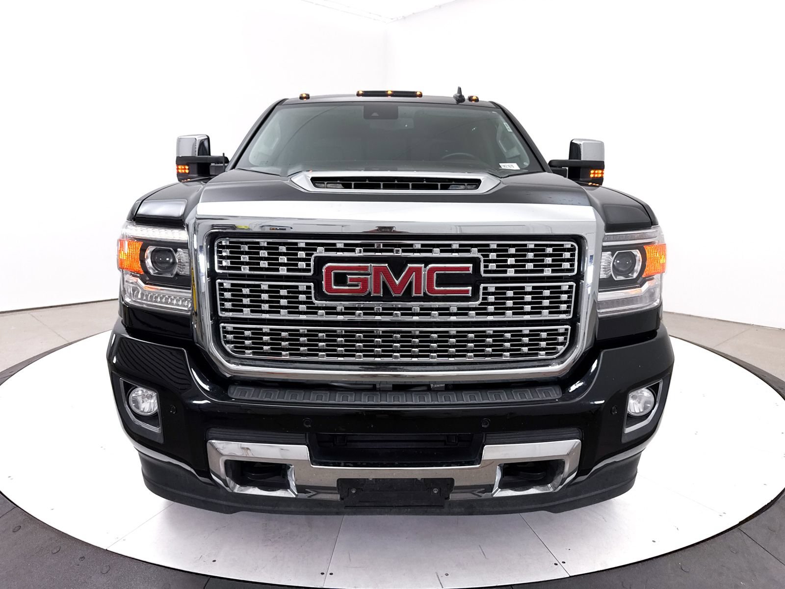 Used 2019 GMC Sierra 2500 Denali AWD/4WD image 12
