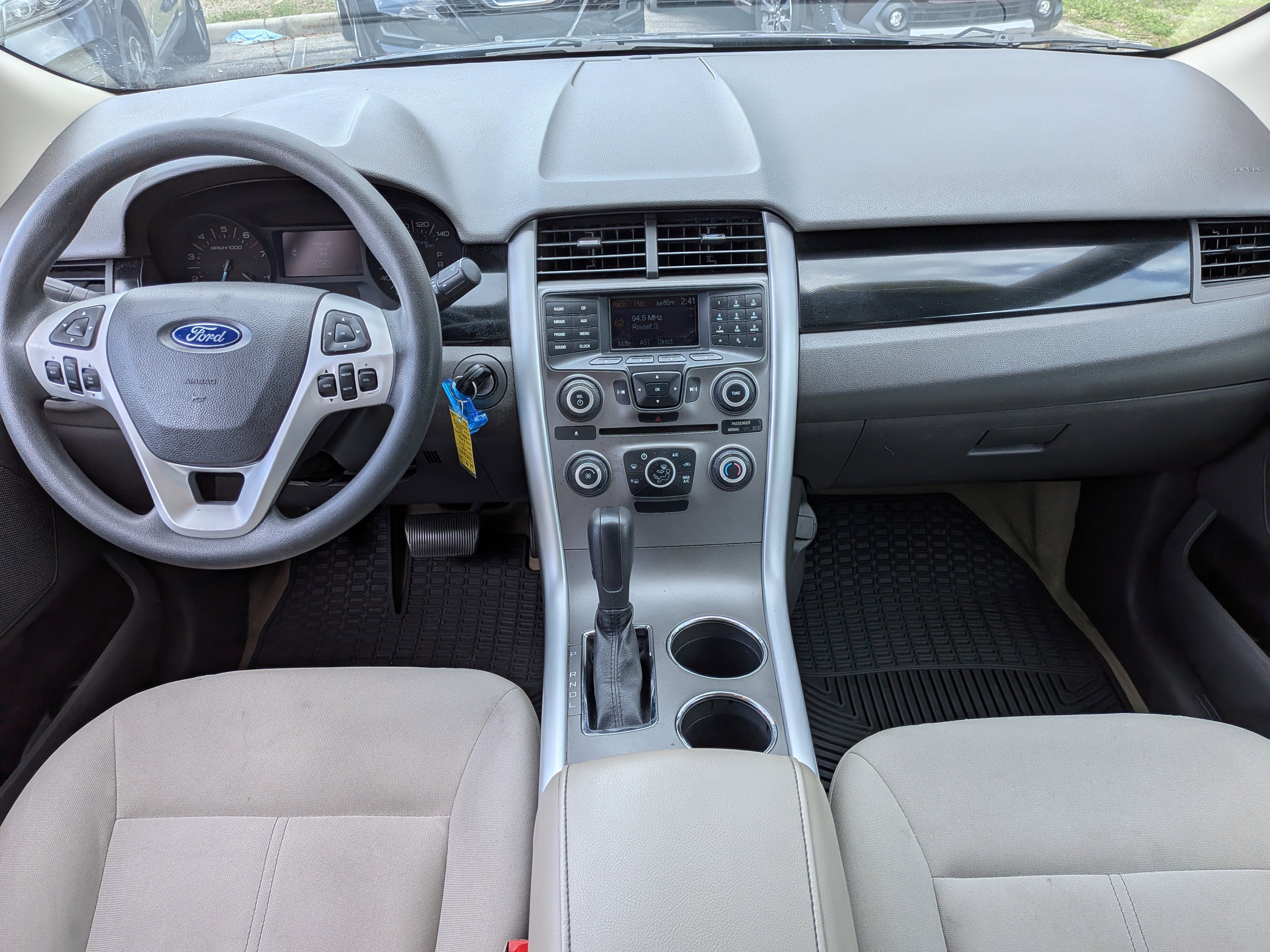 Used 2011 Ford Edge SE image 16