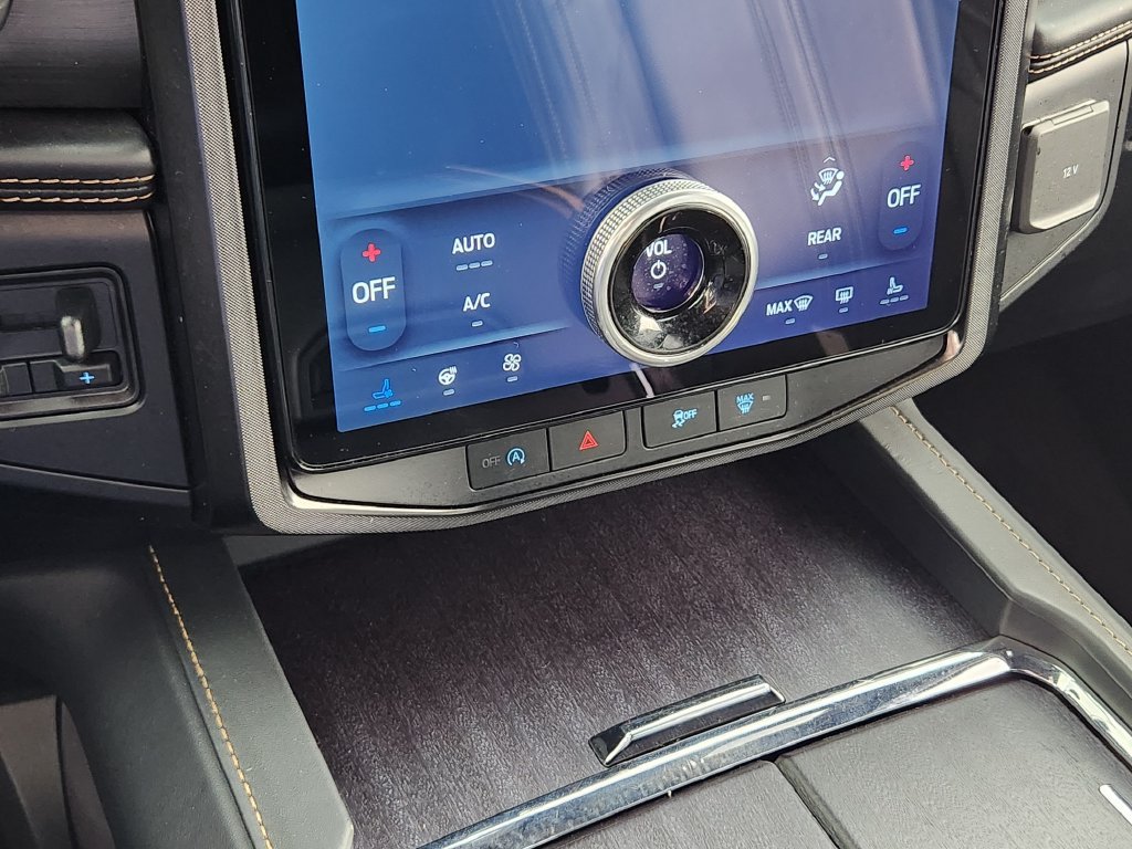 Used 2023 Ford Expedition Max Platinum AWD/4WD image 24