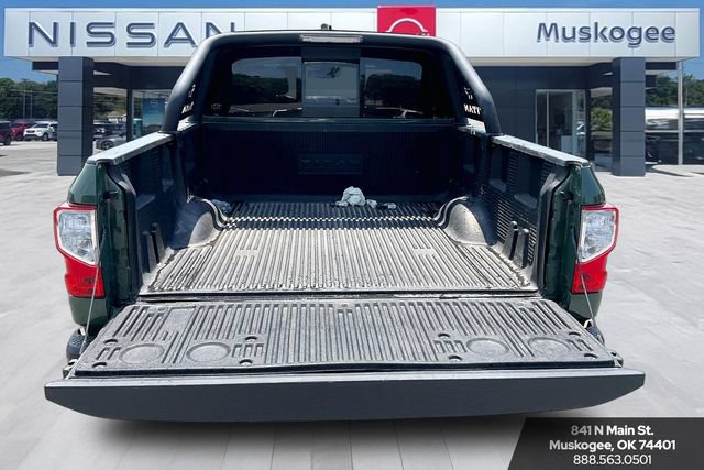 Used 2024 Nissan Titan SV w/ SV Bronze Edition Package AWD/4WD image 7
