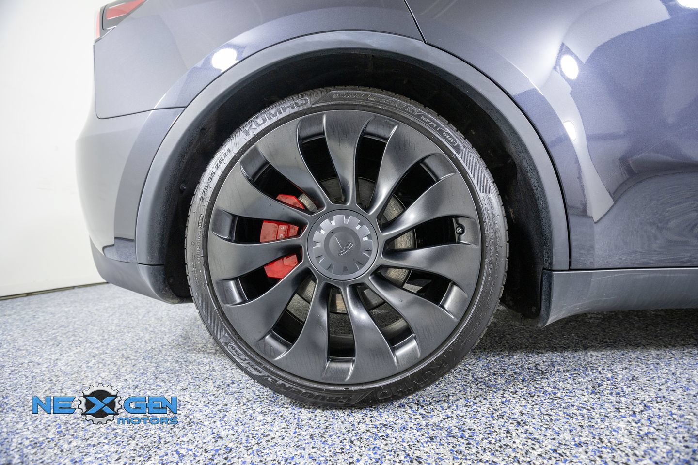 Used 2025 Tesla Model Y Performance AWD/4WD image 46