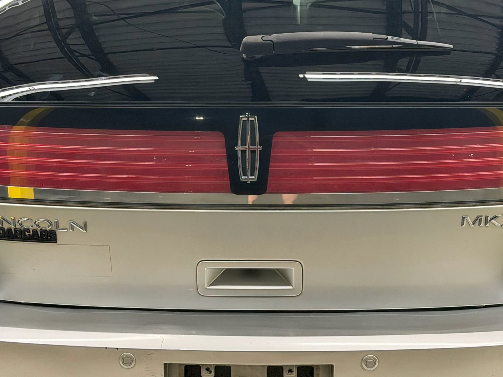 Used 2010 Lincoln MKX 2WD image 11