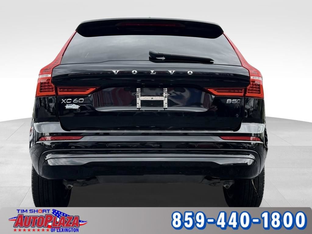 Used 2023 Volvo XC60 B5 Core w/ Climate Package AWD/4WD image 10