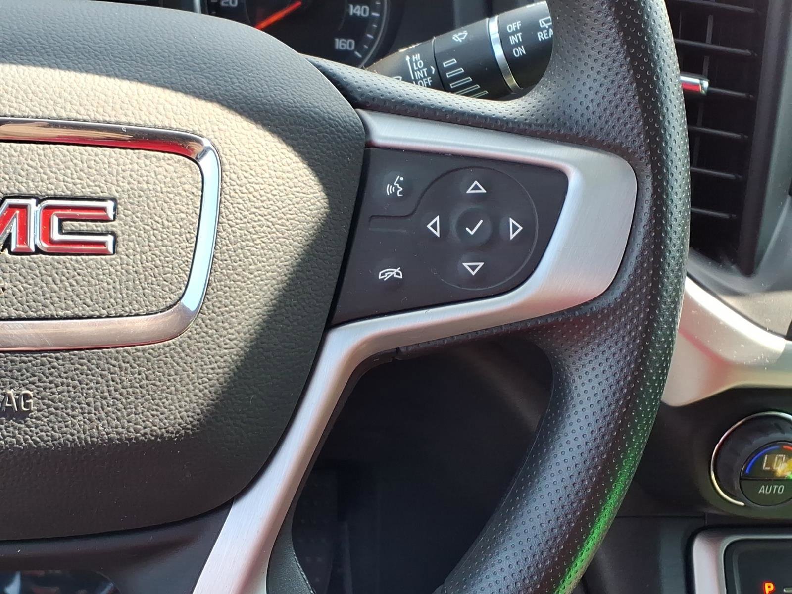 Used 2023 GMC Acadia SLE AWD/4WD image 19