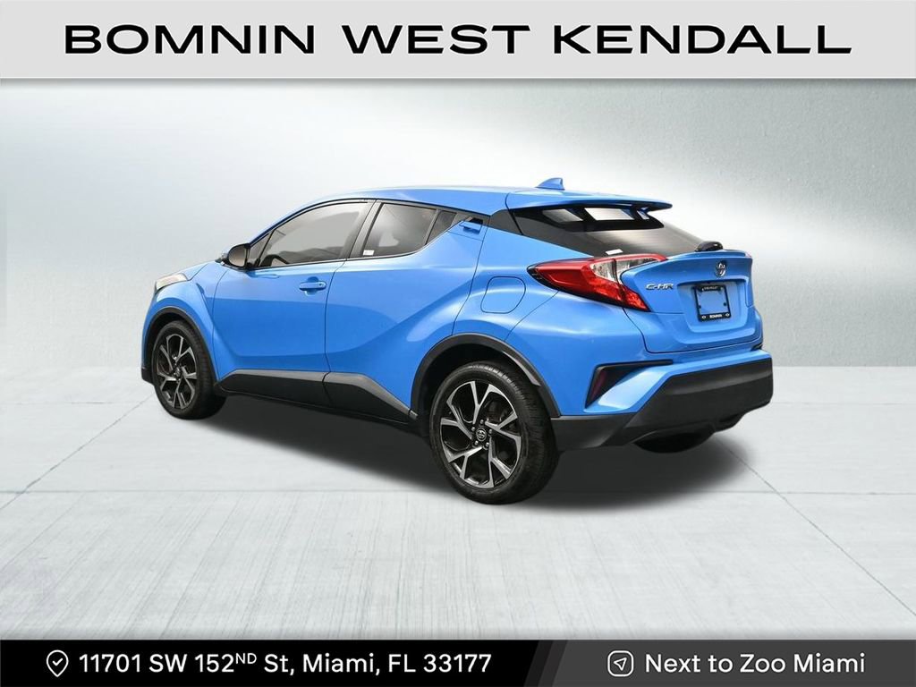 Used 2019 Toyota C-HR XLE image 3