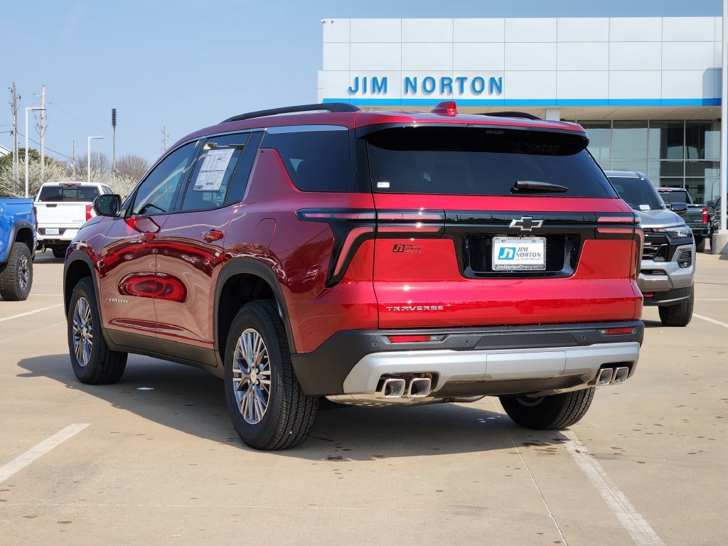 New 2026 Chevrolet Traverse LT w/ Driver Confidence Package FWD image 3